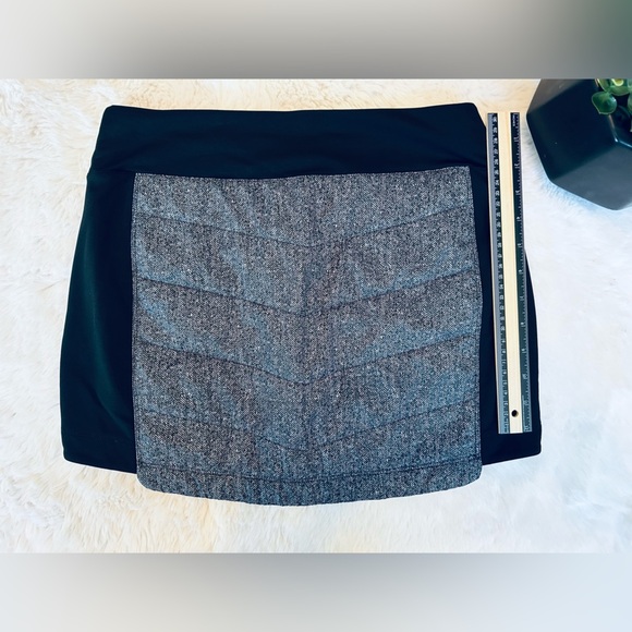 Smartwool Pull On Quilted Mini Skirt Black Size Small - Picture 4 of 6
